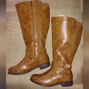 Women Zip Up  Boots - Brown - Wide Calf pre-loved
